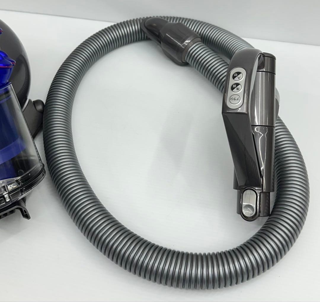 動作保証品　中古良品　ダイソン　CY24 掃除機　本体　ホース　ダストケース付き