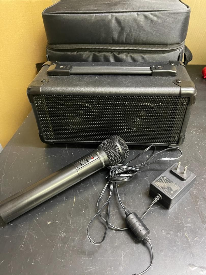 サンワサプライ ワイヤレスマイク付き拡声器スピーカー MM-SPAMP4