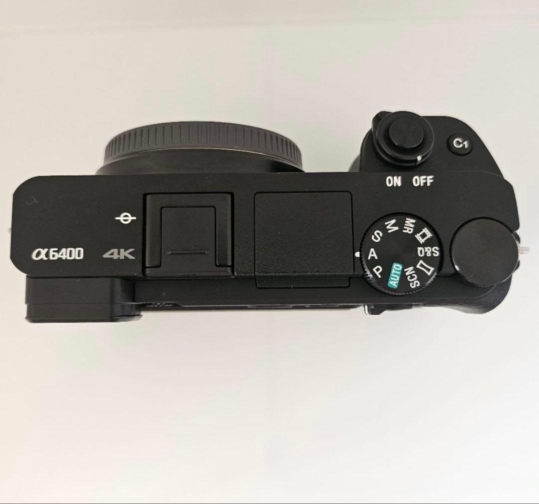 【美品】SONY α6400 + sony 18-135 レンズ