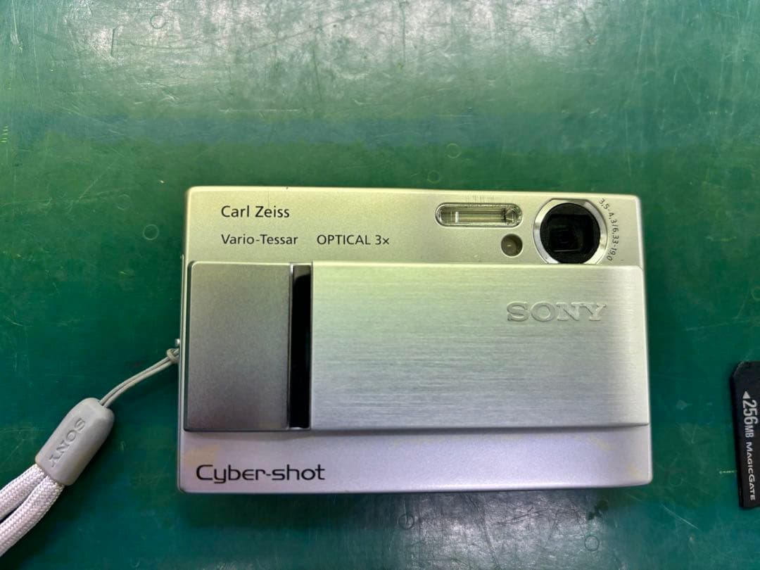 【希少/動作確認済】SONY Cyber-shot DSC-T10 シルバー