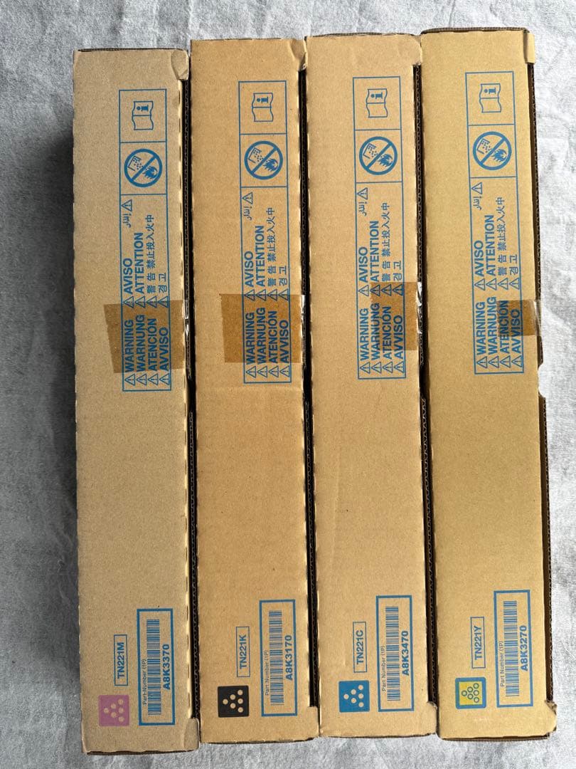 bizhub C287 C227用のトナーカートリッジ4色セット。