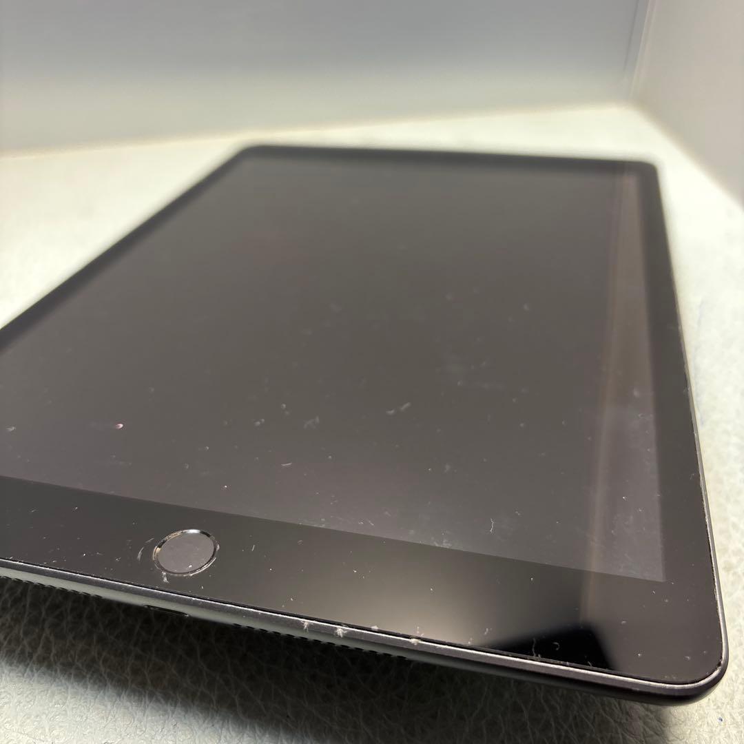 iPad 8世代128G GRAY新品同様PSEパッテリー100％機能不良なし