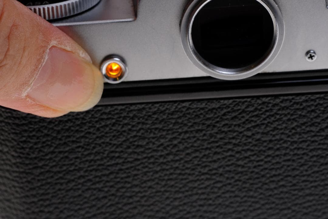 Nikon Nikomat EL 一眼レフカメラ