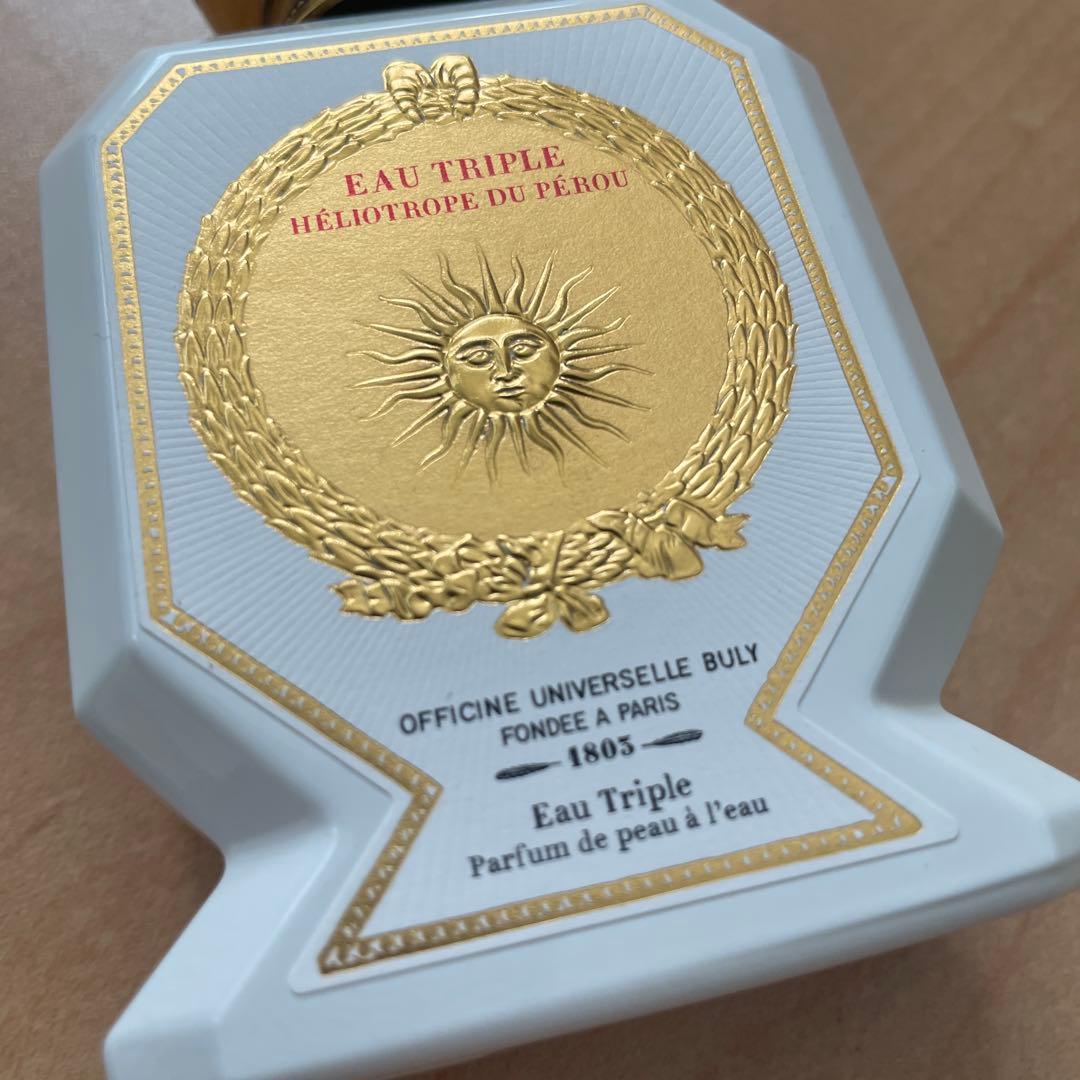 Eau Triple Héliotrope du Pérou 香水