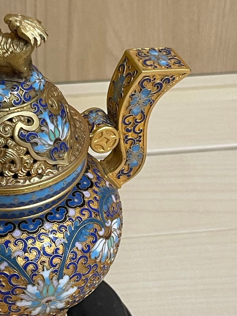 時代物 中国伝来 景泰藍 金彩纏枝花卉紋三足薫爐 骨董品 古美術