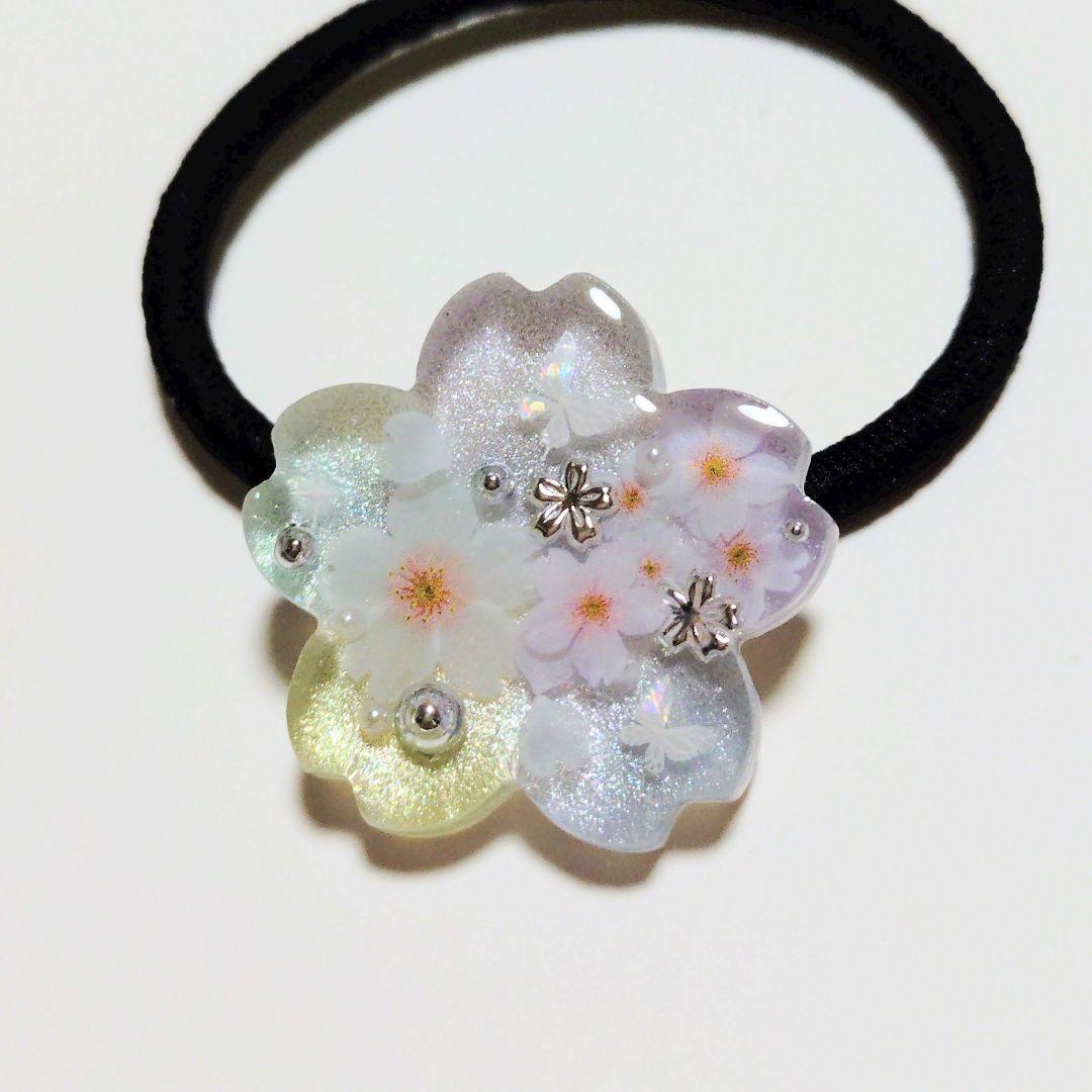 No.569　レジン ヘアゴム キーホルダー ピンバッジ 桜さくら