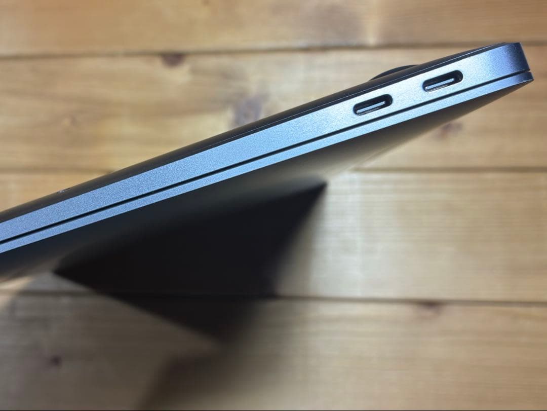 MacBook air M1(2020)スペースグレー