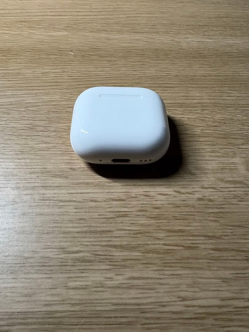 Apple AirPods4（第4世代）