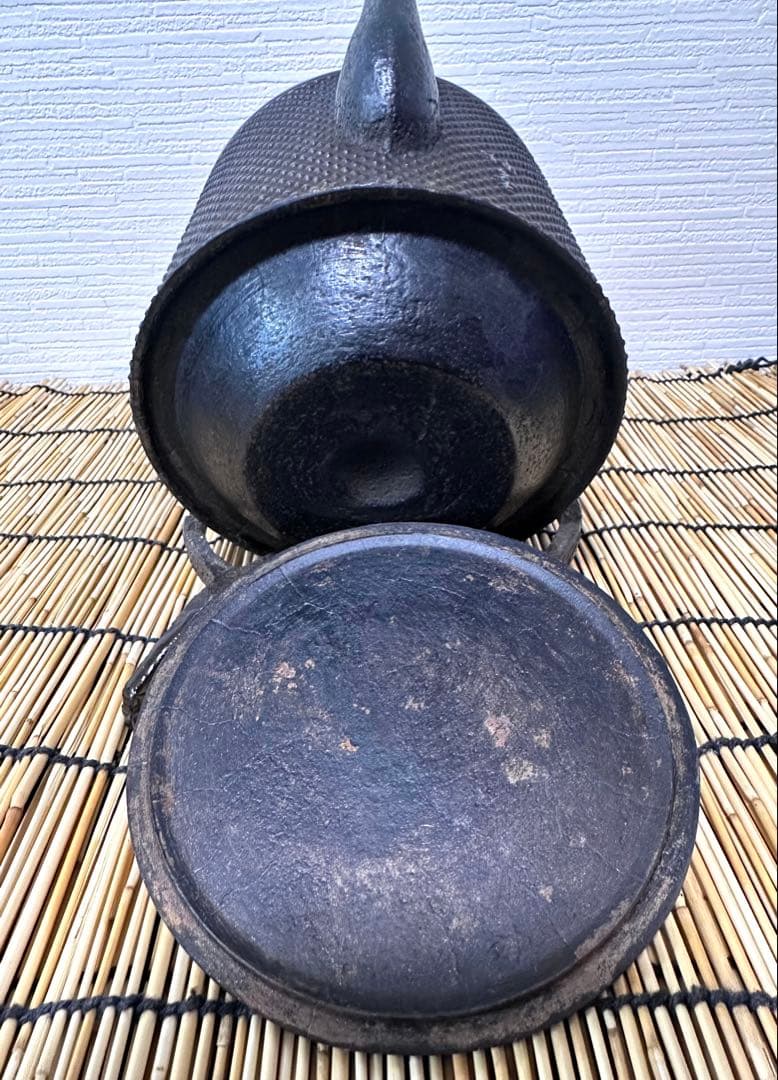 ＵＳＥＤ品　敬典工房正寿堂山正造１２型寸胴アラレ　南部鉄瓶 南部鉄器