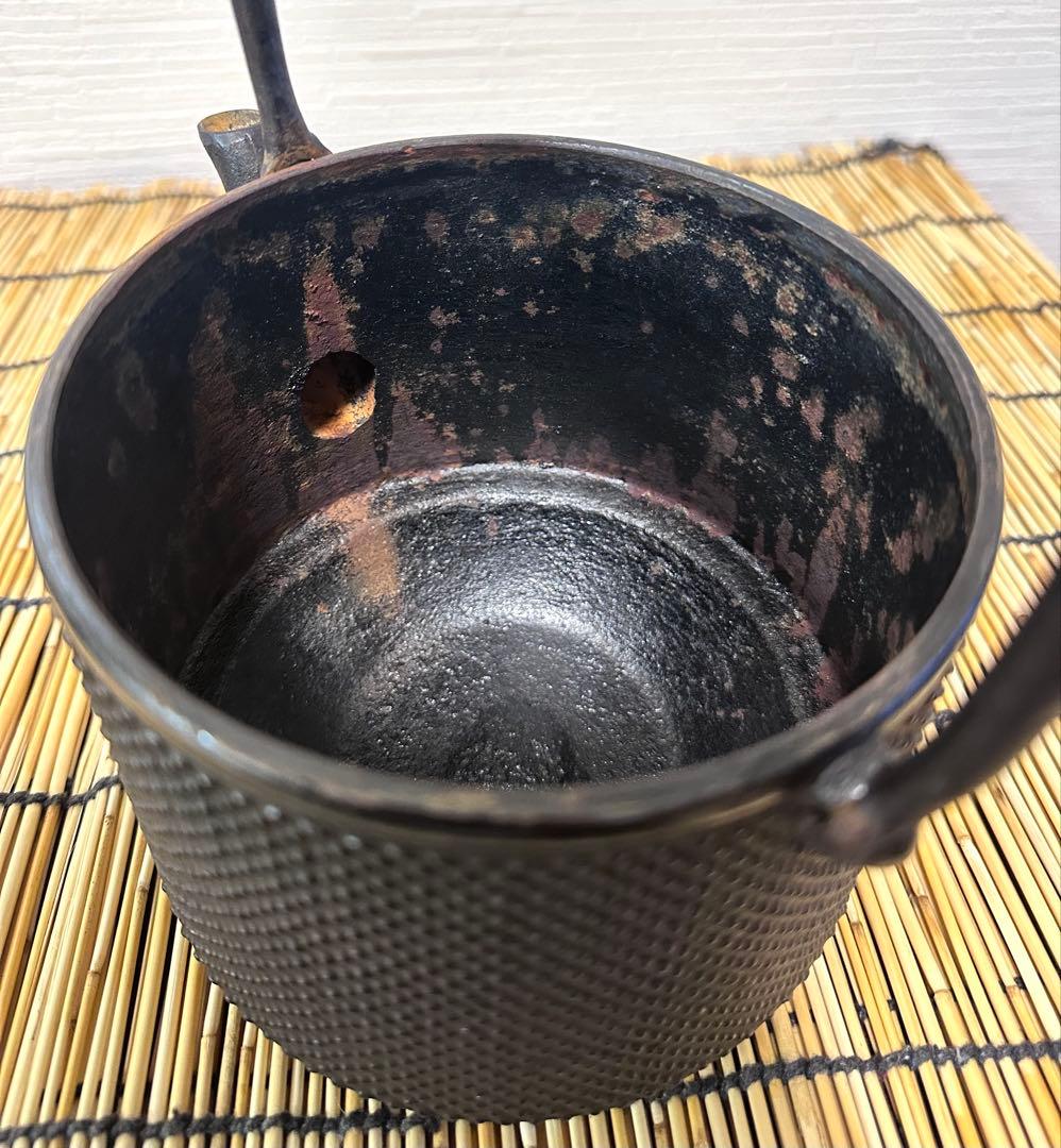 ＵＳＥＤ品　敬典工房正寿堂山正造１２型寸胴アラレ　南部鉄瓶 南部鉄器