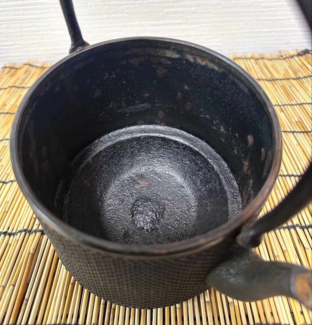ＵＳＥＤ品　敬典工房正寿堂山正造１２型寸胴アラレ　南部鉄瓶 南部鉄器