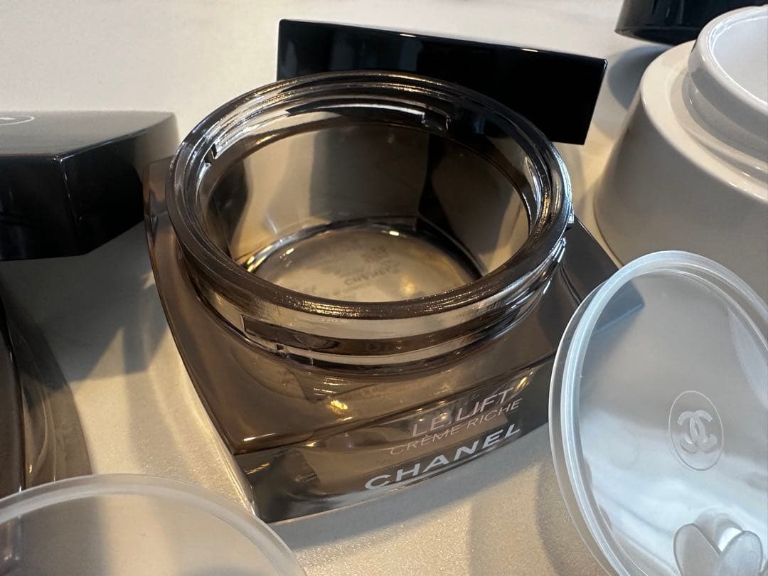 CHANEL シャネル ル リフト クレームドゥニュイ　リッシュ　ドゥース　空瓶