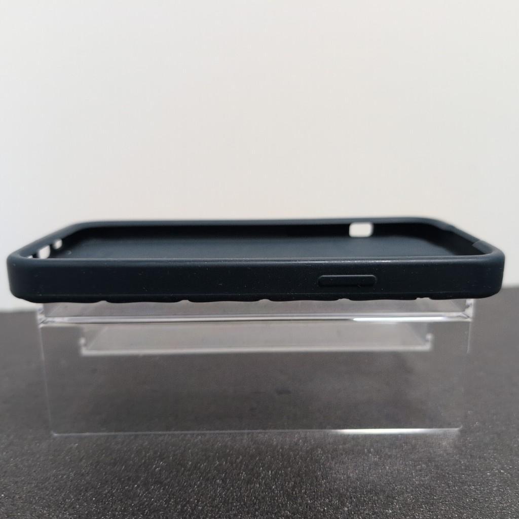 ボッテガヴェネタ　スマホケース　シリコン　紺　iphone16 pro max