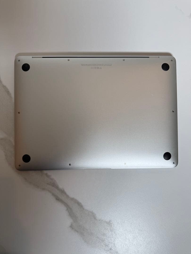 MacBook Air M1 8GB シルバー
