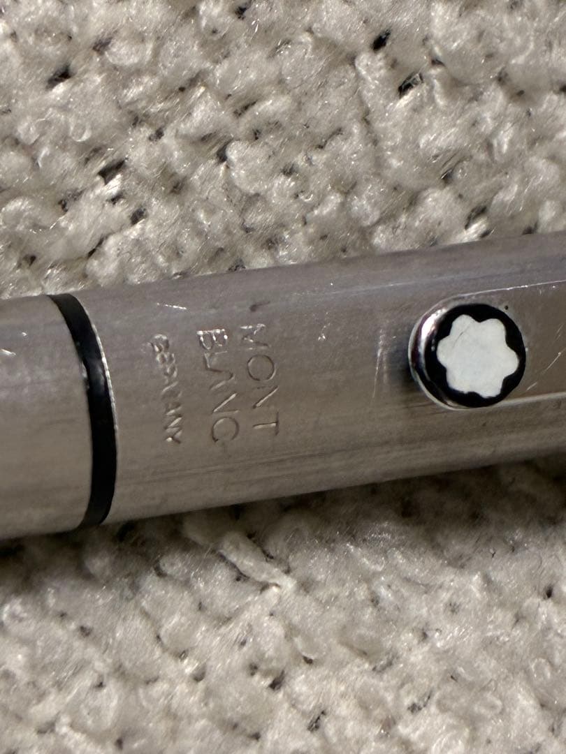 ◾️ MONT BLANC モンブラン◾️2色ボールペン◾️ツイスト式◾️シルバー◾️