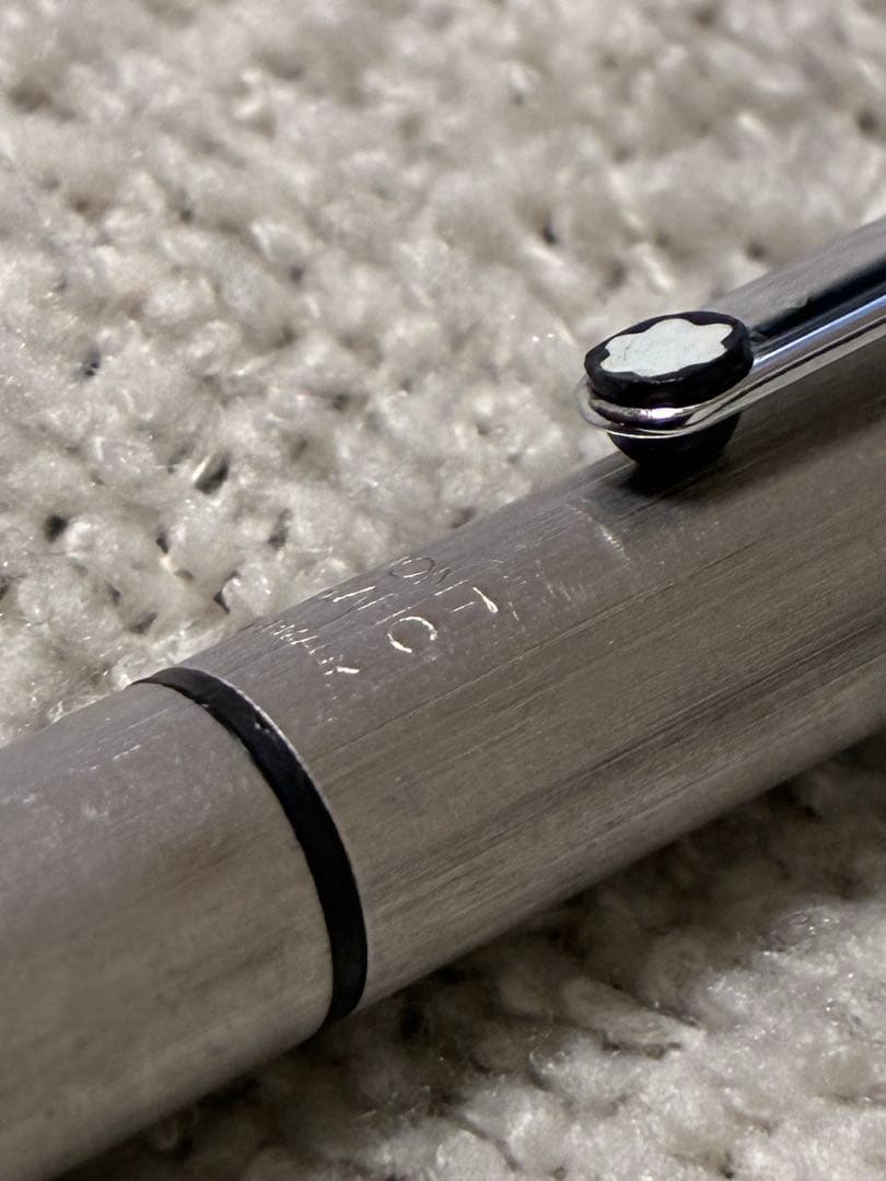 ◾️ MONT BLANC モンブラン◾️2色ボールペン◾️ツイスト式◾️シルバー◾️