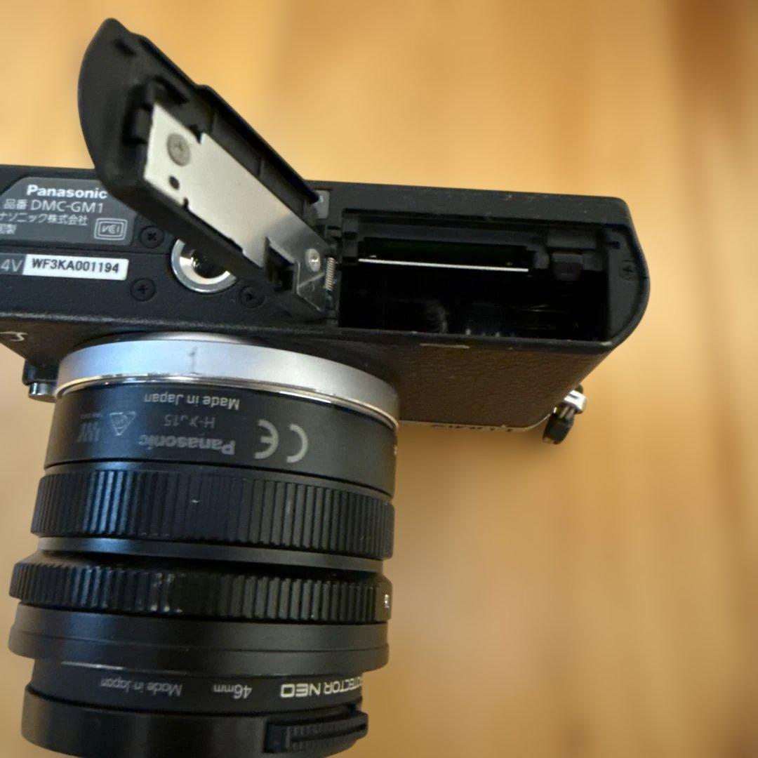 LUMIX GM1 と LEICA DG 15mm F1.7 のセット