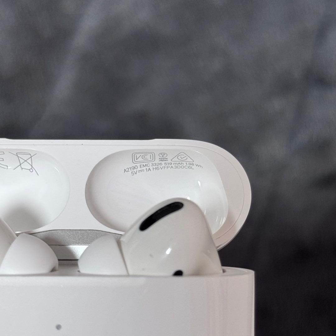 AirPods Pro 本体 充電ケース付き