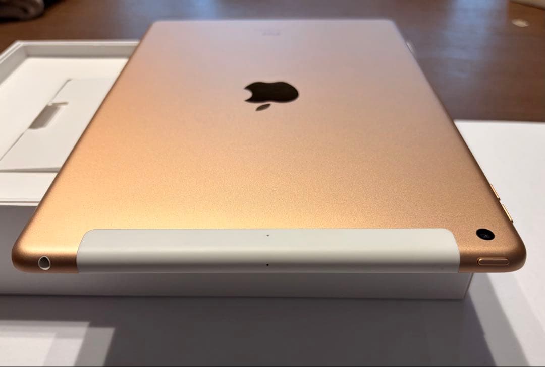 iPad 第8世代 Wi-Fi+Cellular 32GB ゴールド