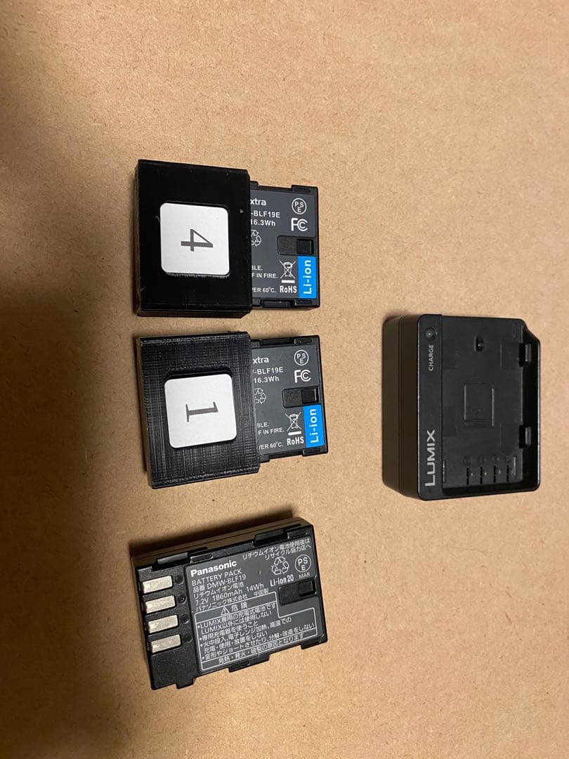 GH5S 8-18レンズ、三脚、sdカード、バッテリー付き