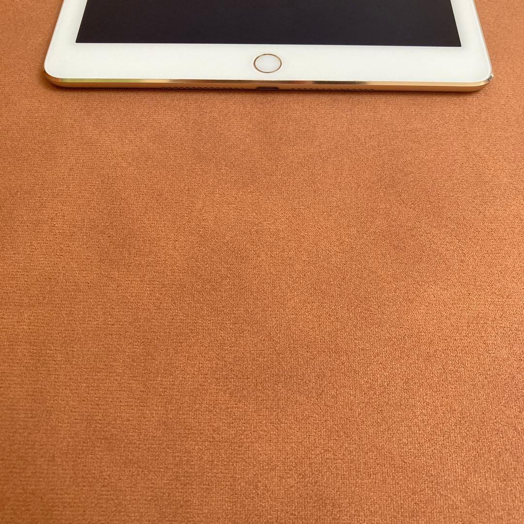 179 iPad Air2 第2世代 16GB au