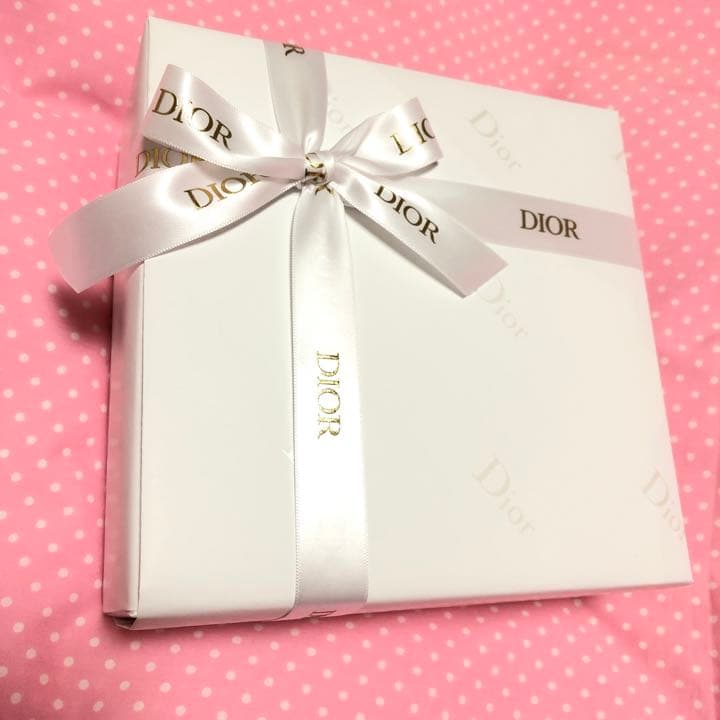 新品 ディオール Dior プレステージ ホワイト コフレ 限定