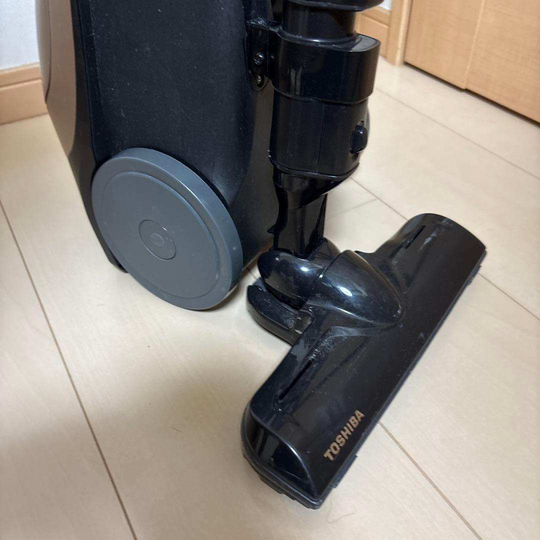 K*．様 東芝　2019年　紙パック式 掃除機 VC-PH7A