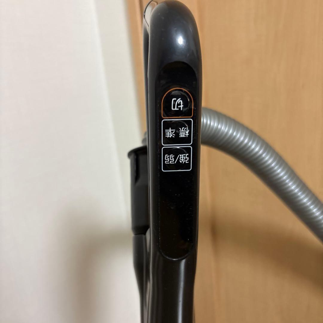 K*．様 東芝　2019年　紙パック式 掃除機 VC-PH7A
