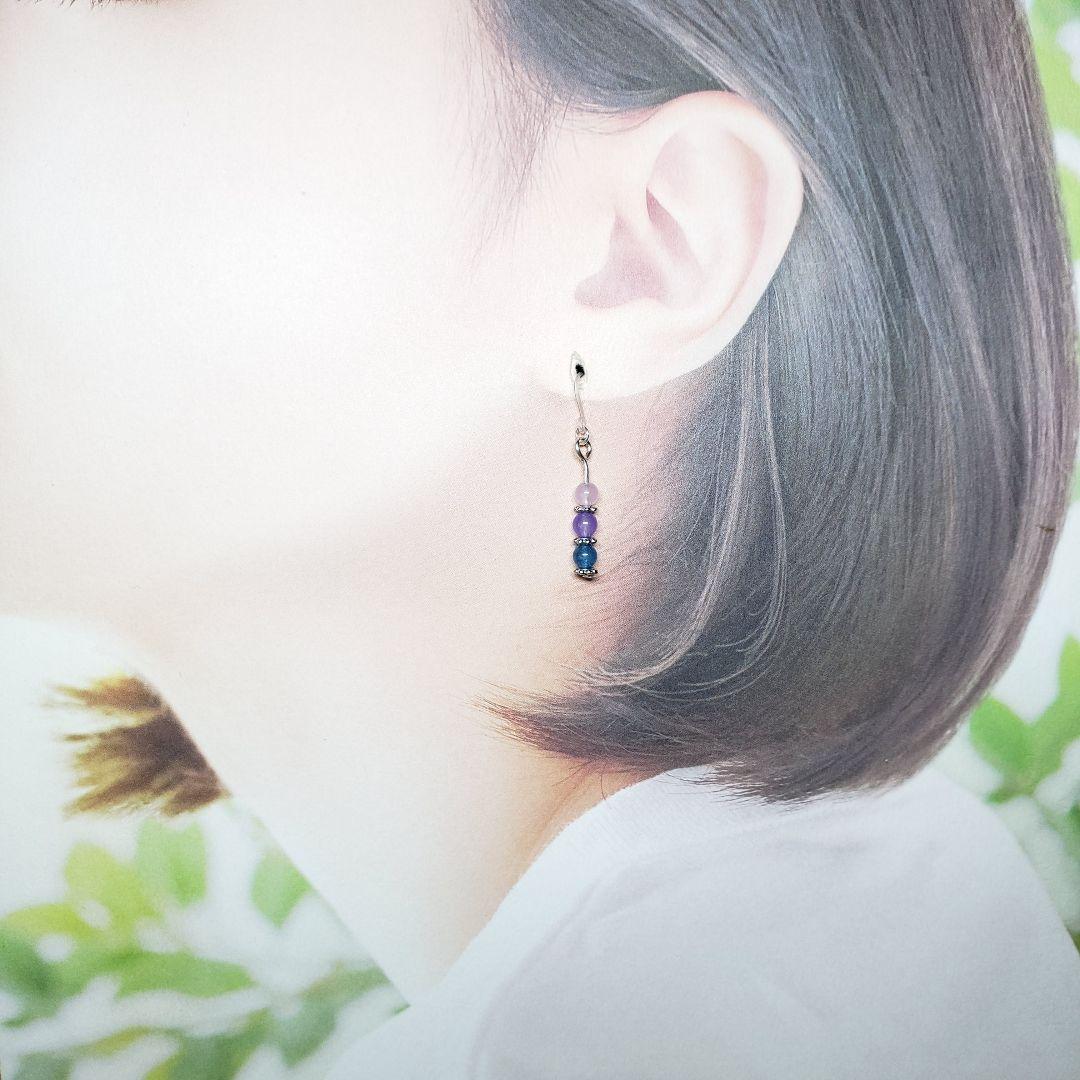No.1028-E　天然石カルセドニー☆ミニ☆ピアス・イヤリング