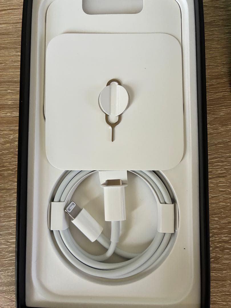 iPhone 13 Pro ゴールド