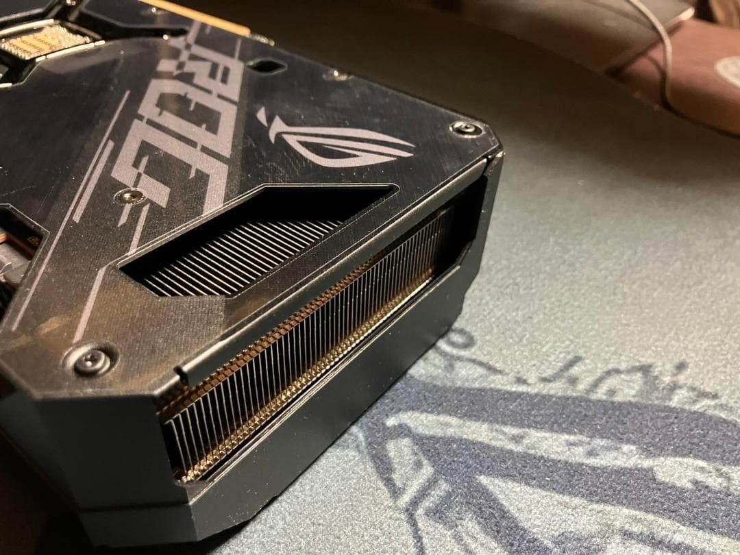 グラフィックボード・グラボ・ビデオカード ASUS ROG STRIX RX6600XT 8GB