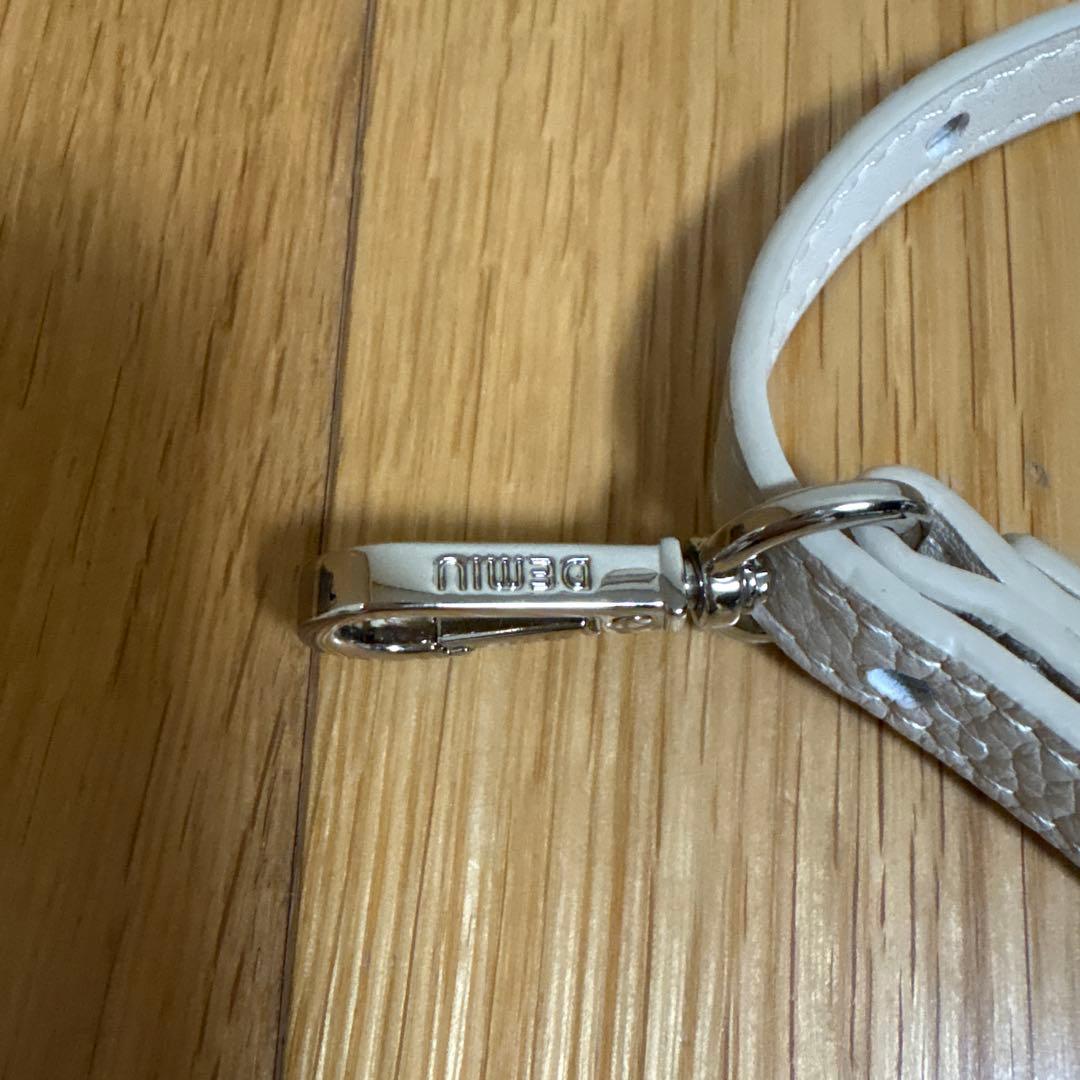 DEMIU BALLON iPhone16 デミュウ　ベージュ ストラップ付き