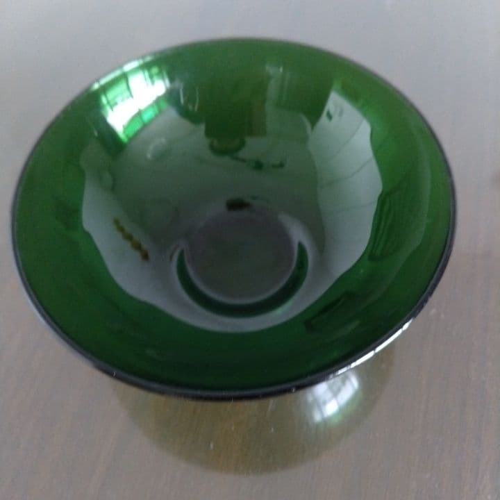 美しいグリーンのガラス器 2個セット ビンテージ⭐︎ファイヤーキングお好きな方も