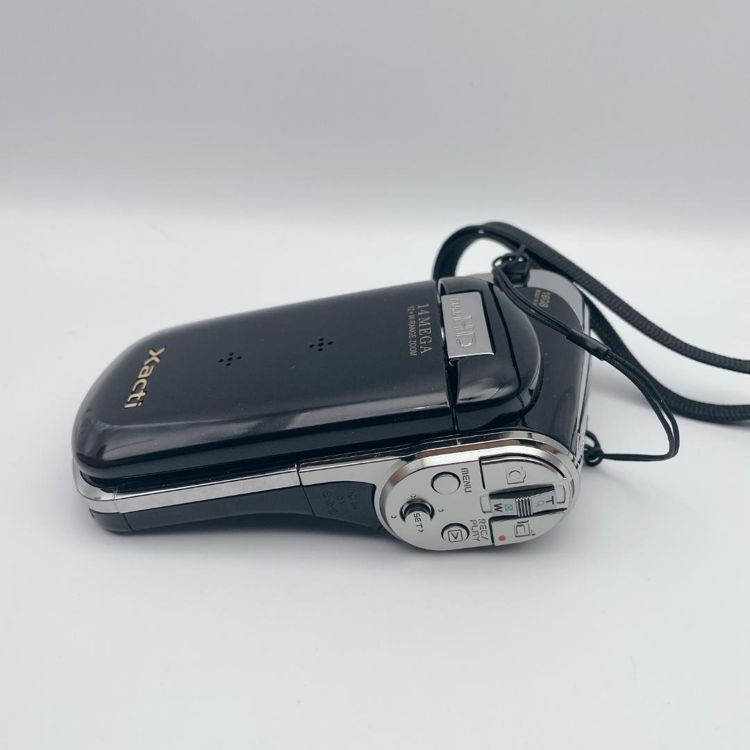 【美品】SANYO 縦型 フルHDデジタルムービーカメラ DMX-CG110