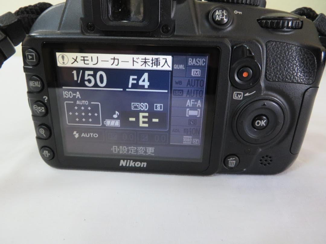 美品Nikonニコン　D3100 ダブルズームレンズセット デジタル一眼レフ
