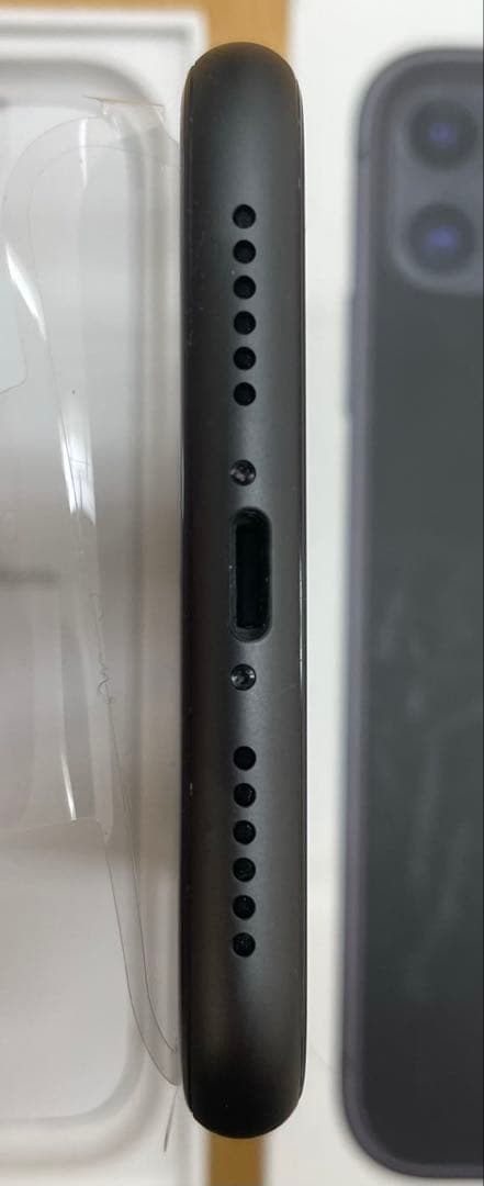 ほぼ未使用iPhone11 128GB ブラックSIMフリー バッテリー100%