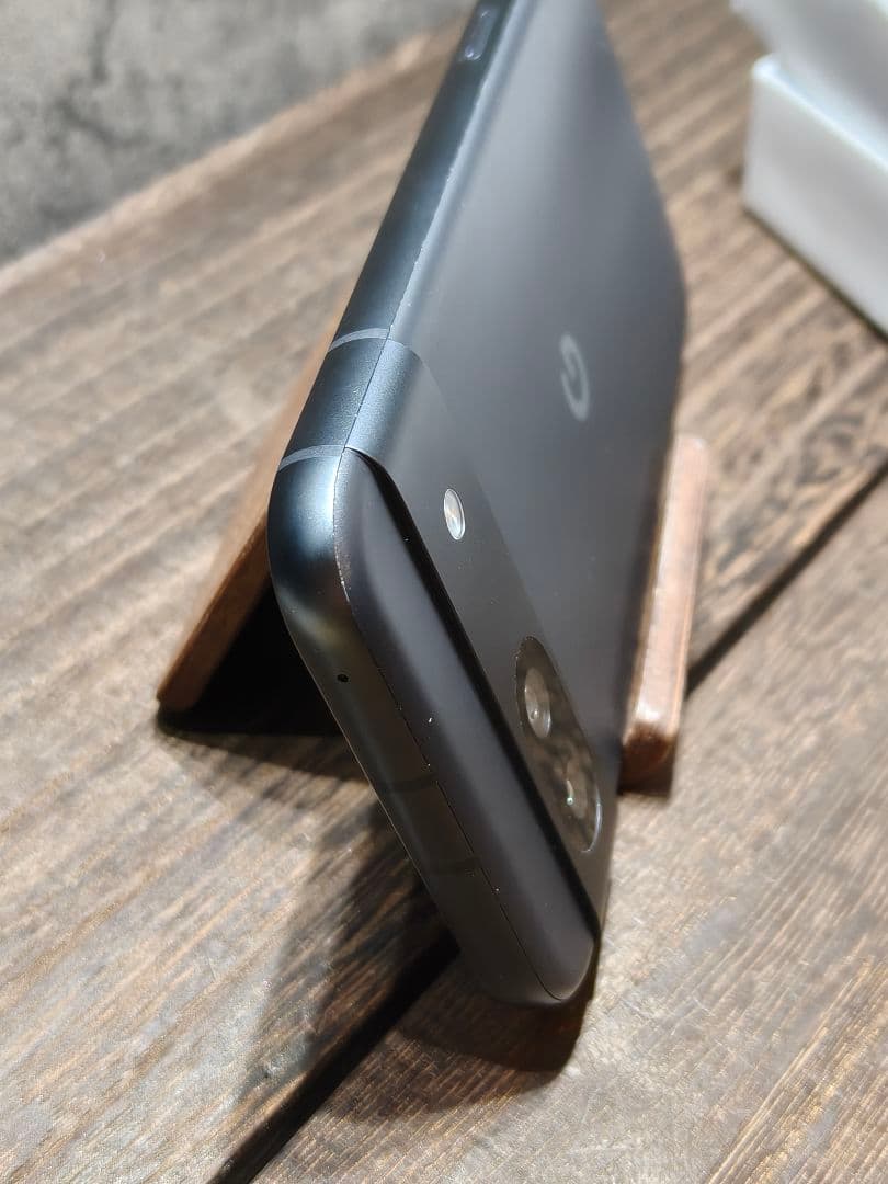 美品 Pixel 8a 128GB SIMフリー スマホ