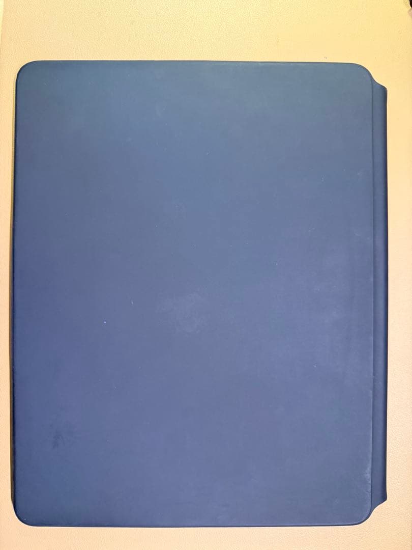 iPad Pro 12.9インチ（3世代）+ Magic Keyboard