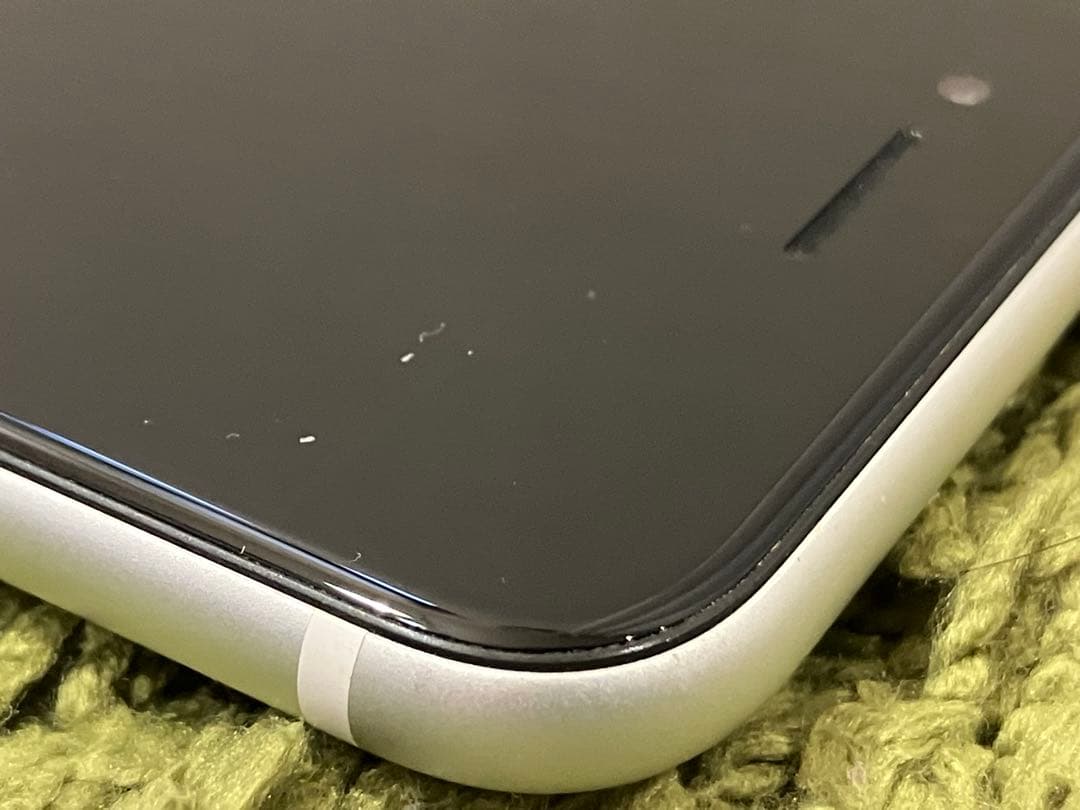 Apple iPhoneSE第2世代　本体　64GB ホワイト　SIMフリー