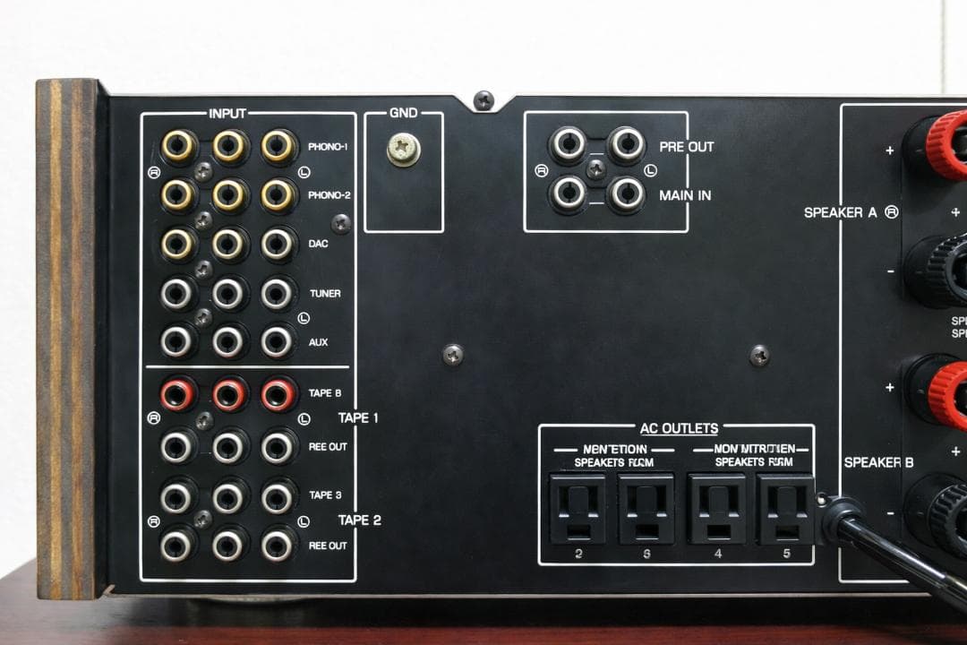 YAMAHA プリメインアンプ A－２０００