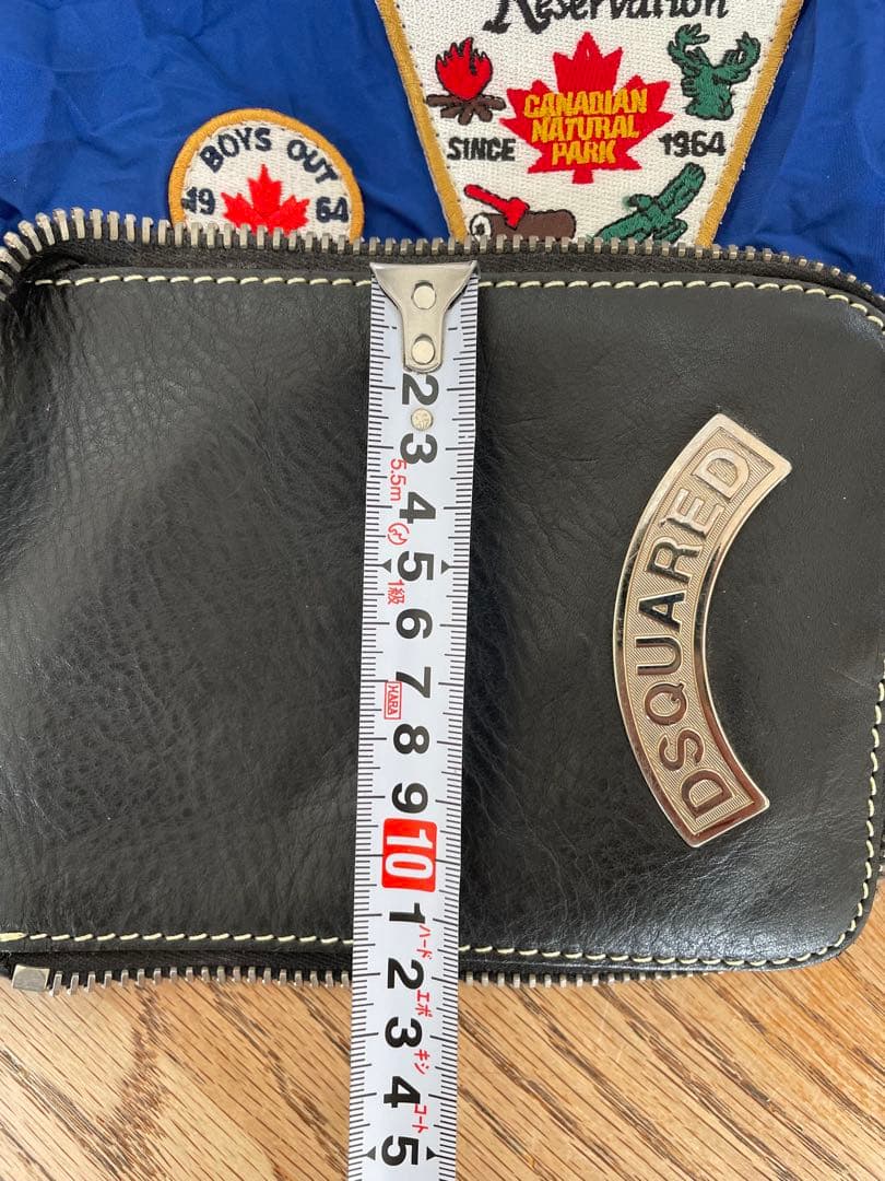 極美品 DSQUARED 2 折り畳みファスナー収納 ワッペンバッグ ディースク