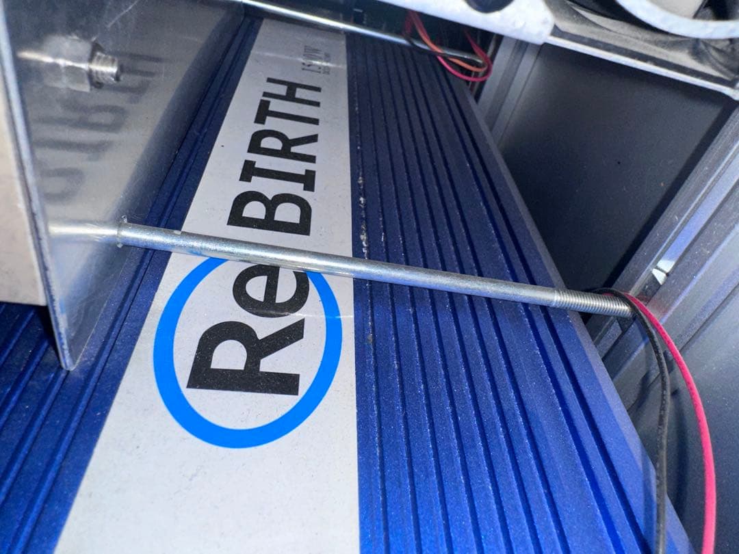 キャンピングカー用　発電機、太陽エネルギー 付き