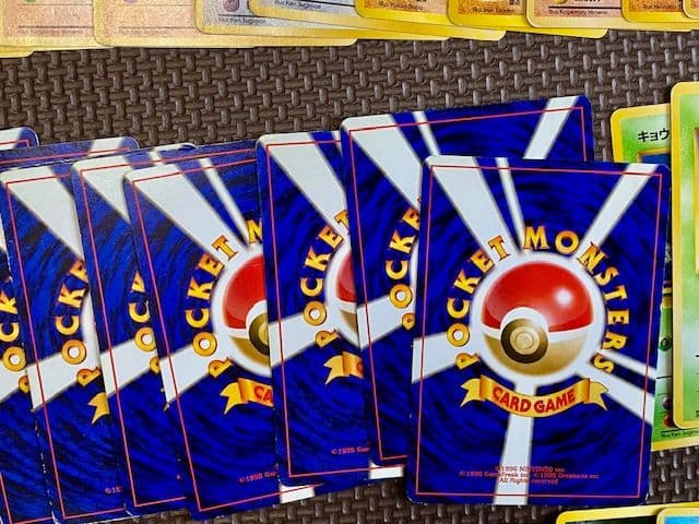 レア 初期 ポケモンカード 約900枚 1996〜2001年 まとめ売り