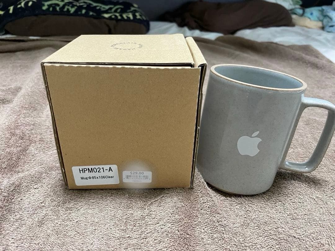 未使用品　アップル社　Apple マグカップ　HASAMI 波佐見焼Clear