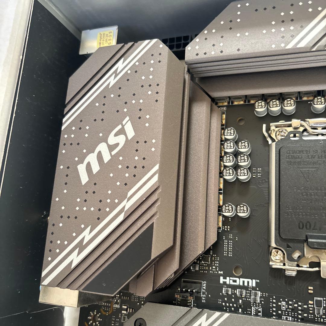 MSI B760 GAMING PLUS WIFI マザーボード