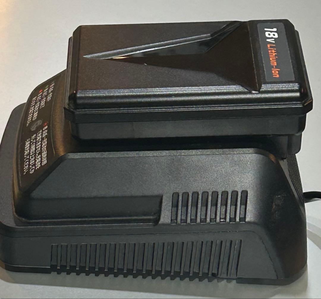 【アイリスオーヤマ】充電式ハンディーウォッシャー（中古品）