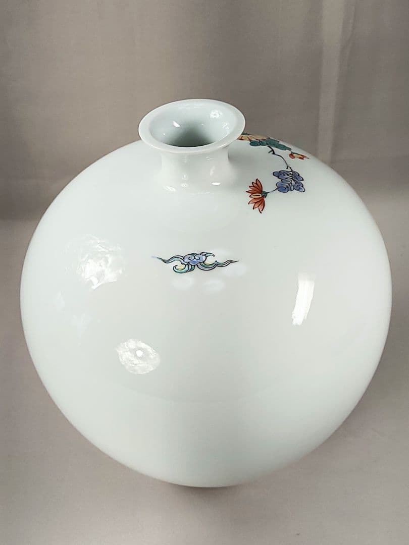 希少 重要無形文化財 中村清六作 有田焼 高麗庵清六窯 白磁錦絵 花鳥紋花瓶