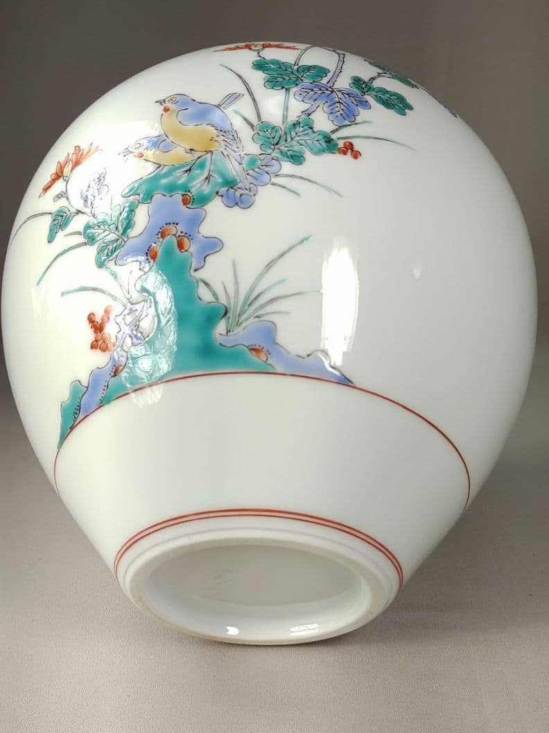 希少 重要無形文化財 中村清六作 有田焼 高麗庵清六窯 白磁錦絵 花鳥紋花瓶