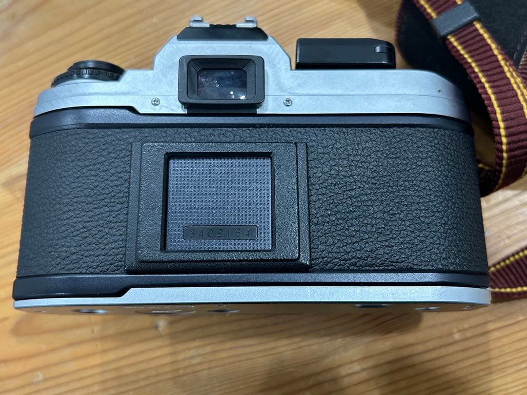 Nikon FG-20 一眼レフカメラ レンズ　フラッシュ　ミニ三脚付き