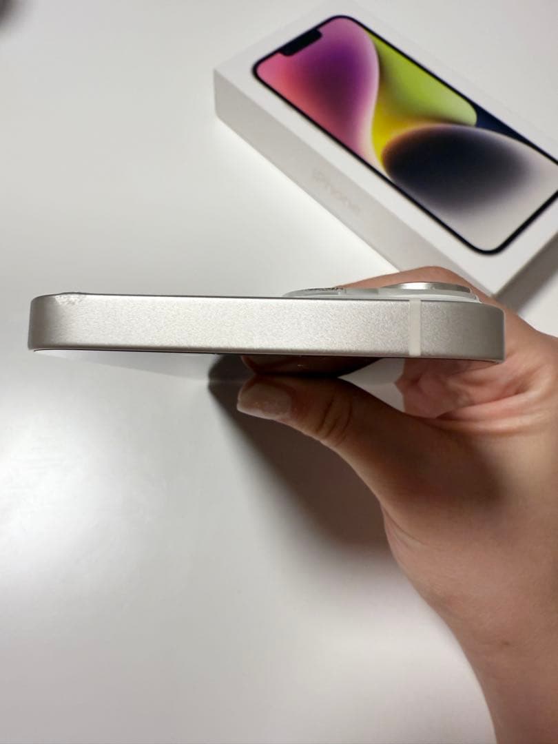 Apple iPhone 14 256GB ホワイト スターライト 本体